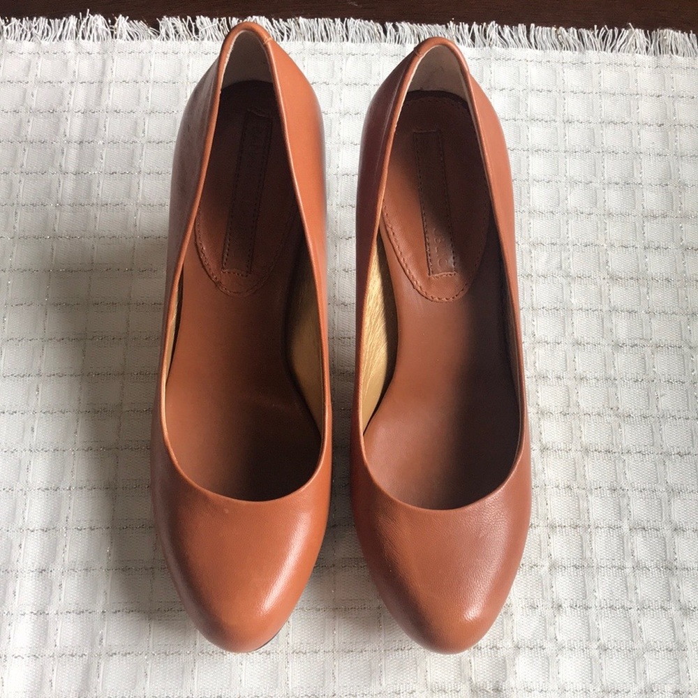 Banana Republic Heel